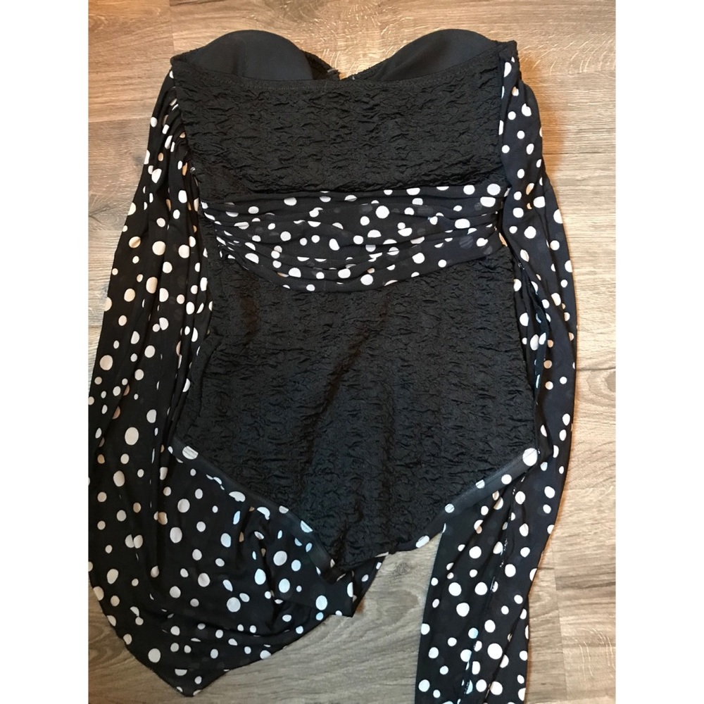 Black and white one piece bathing suit size M